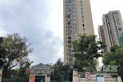 保利葉上海 三期公寓住宅 優點 不足,保利葉上海 三期公寓住宅 怎么樣,保利葉上海 三期公寓住宅 周邊房產中介經紀人評價