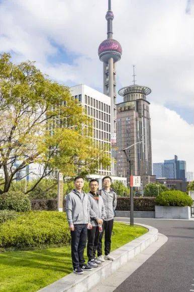 國(guó)眾聯(lián)上海公司參加上海市房地產(chǎn) 土地估價(jià)行業(yè) 奮勇向前,昂首邁進(jìn)十四五新征程 主題徒步活動(dòng)